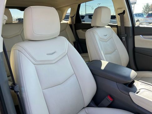 Used 2019 Cadillac XT5 Premium Luxury image 15