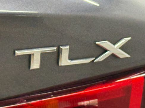 Used 2018 Acura TLX w/ Technology Package FWD image 14
