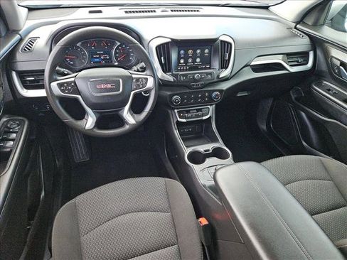 Used 2024 GMC Terrain SLE image 15