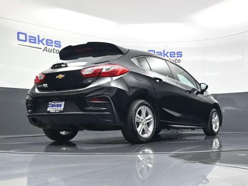 Used 2018 Chevrolet Cruze LT w/ Convenience Package image 41