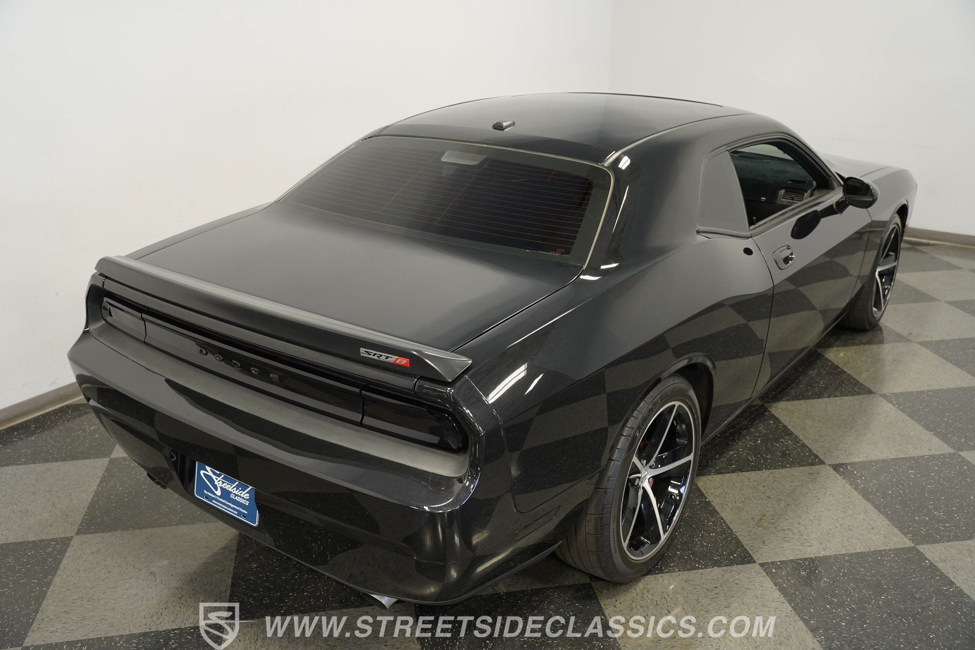 Used 2010 Dodge Challenger SRT8 w/ SRT Option Group II RWD image 28