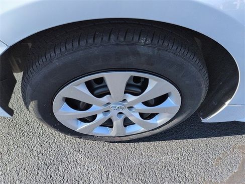 Certified 2025 Toyota Corolla LE image 8