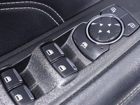 Used 2022 Ford Edge Titanium image 26