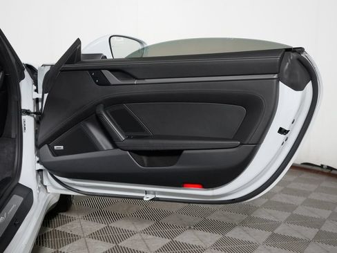 Used 2022 Porsche 911 Carrera RWD image 45
