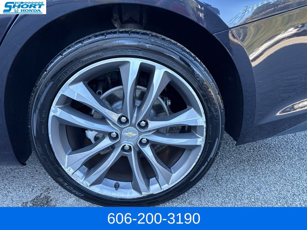 Used 2023 Chevrolet Malibu LT FWD image 9