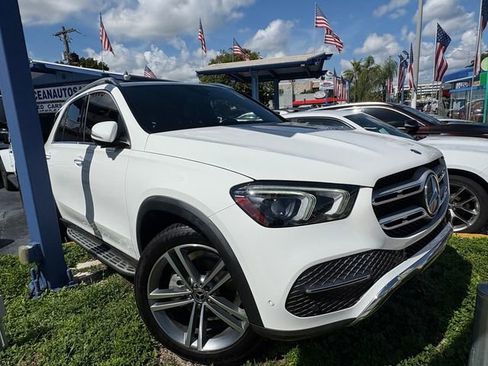 Used 2021 Mercedes-Benz GLE 350 w/ 3rd Row Seat Package image 2