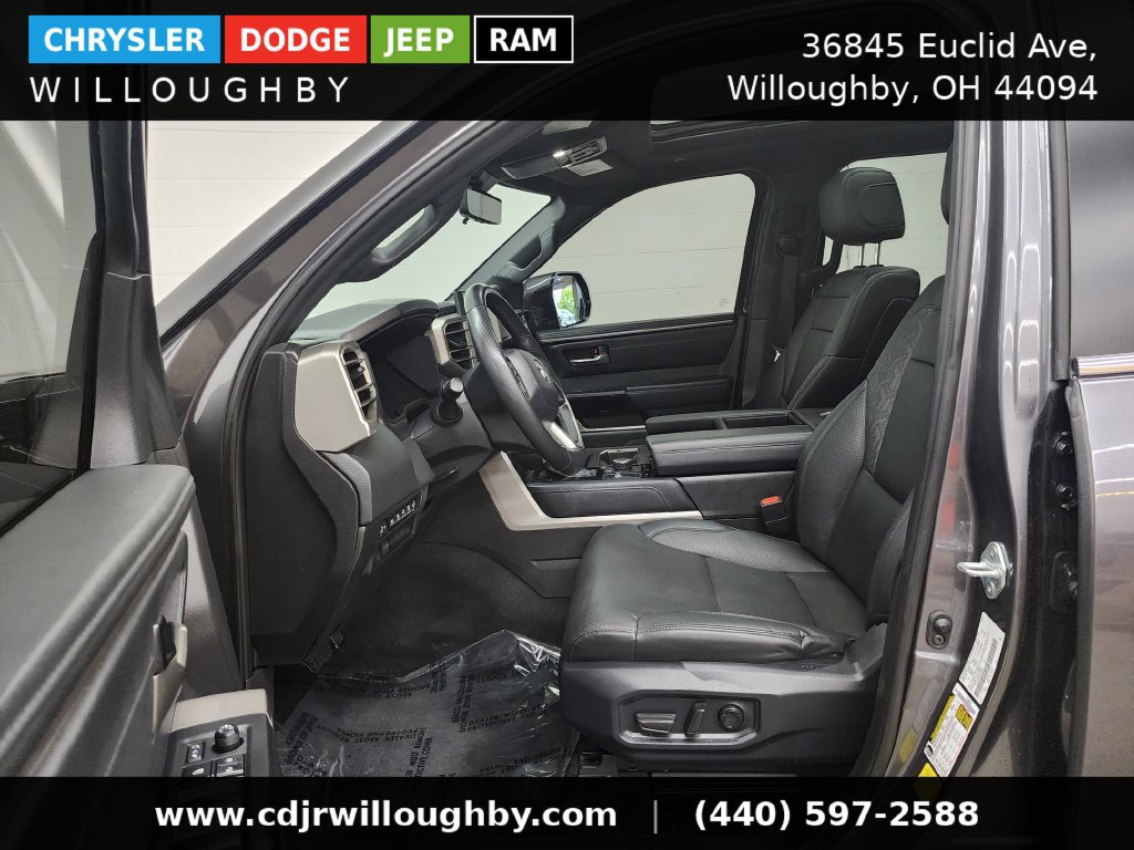 Used 2025 Toyota Tundra Limited AWD/4WD image 14