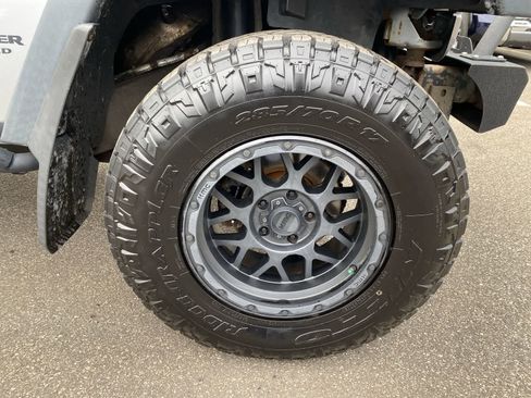 Used 2014 Jeep Wrangler Unlimited Sport w/ Quick Order Package 24S image 17