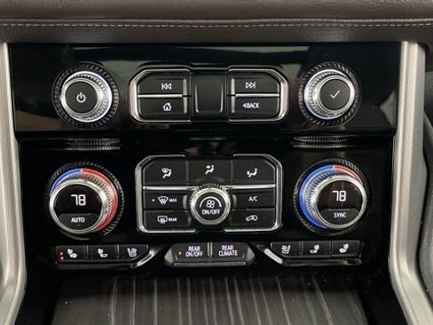 Used 2021 GMC Yukon Denali w/ Denali Ultimate Package image 42