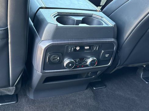 Used 2023 Ford Expedition Platinum RWD image 13