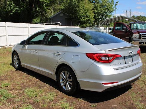 Used 2016 Hyundai Sonata SE FWD image 9