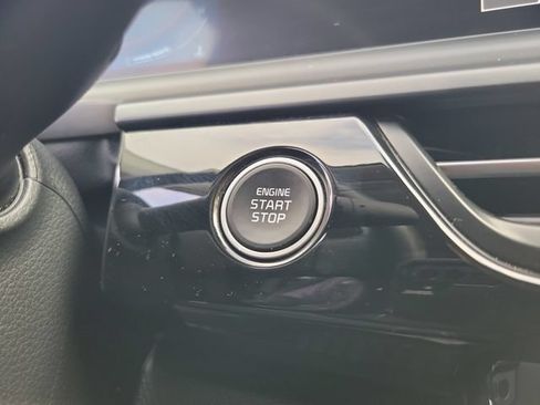 Used 2025 Kia Seltos S FWD image 37
