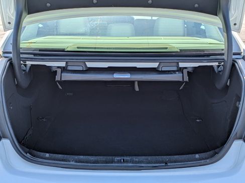 Used 2016 Mercedes-Benz E 350 Sedan image 6