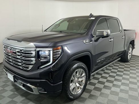 Used 2022 GMC Sierra 1500 Denali image 2