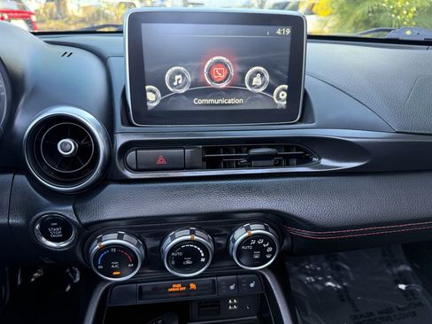 Used 2017 FIAT 124 Spider Abarth image 26