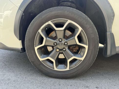 Used 2014 Subaru Crosstrek 2.0i Limited AWD/4WD image 9