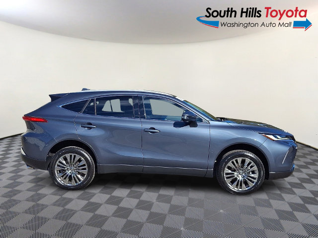 Certified 2023 Toyota Venza XLE AWD/4WD image 7