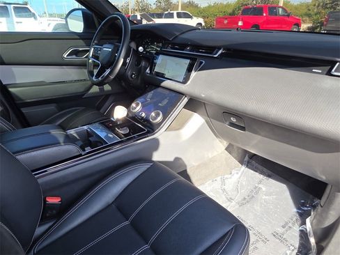 Used 2021 Land Rover Range Rover Velar R-Dynamic S image 9