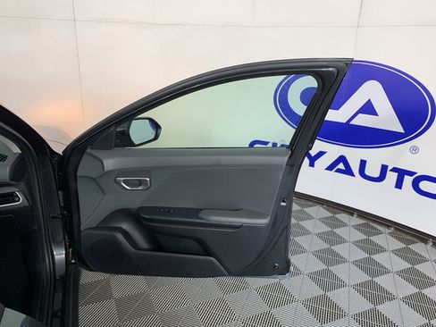 Used 2025 Kia K4 FWD image 39