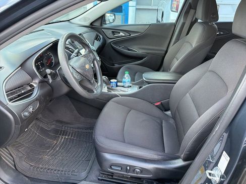 Used 2020 Chevrolet Malibu LT image 8