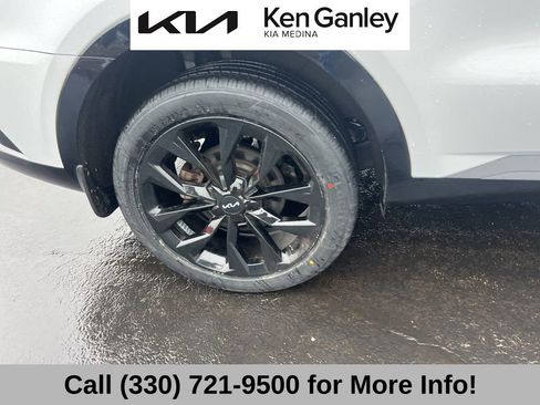 Certified 2023 Kia Sorento SX image 23