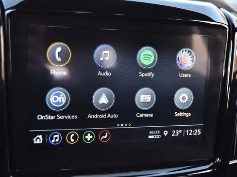 Used 2022 Chevrolet Traverse LT image 18