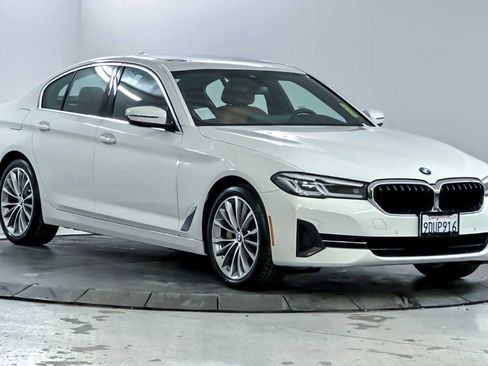 Used 2023 BMW 530i 530i w/ Convenience Package image 9