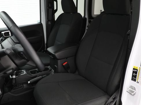 Used 2023 Jeep Wrangler Unlimited Sport AWD/4WD image 15