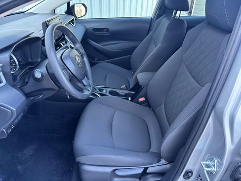 Used 2022 Toyota Corolla LE image 16
