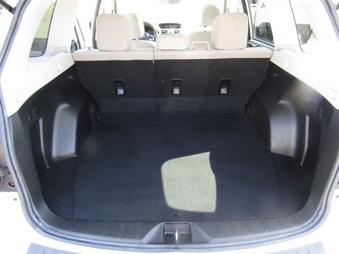 Used 2017 Subaru Forester 2.5i Premium w/ Popular Package #2A image 24