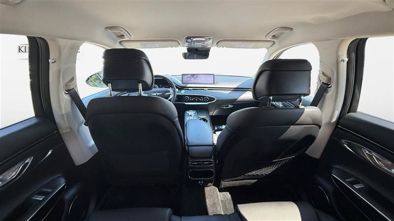 Used 2025 Genesis GV70 2.5T AWD/4WD image 22