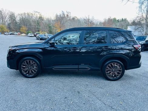 Used 2025 Subaru Forester Sport image 9