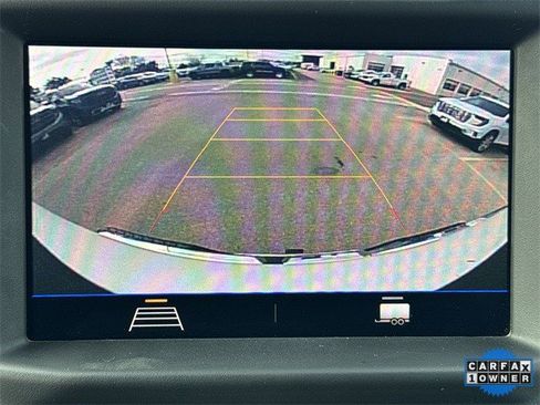 Used 2021 GMC Sierra 2500 4x4 Crew Cab w/ Convenience Package image 18