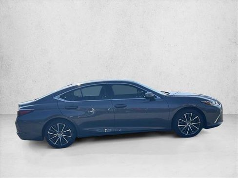 Used 2022 Lexus ES 350 w/ Premium Package FWD image 4