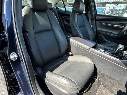 Used 2025 MAZDA MAZDA3 s FWD image 29