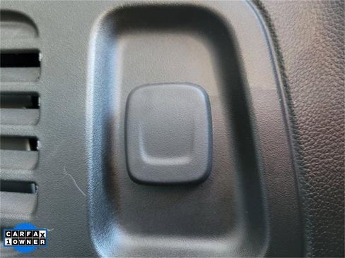 Used 2024 Buick Enclave Essence w/ Experience Buick Package image 9