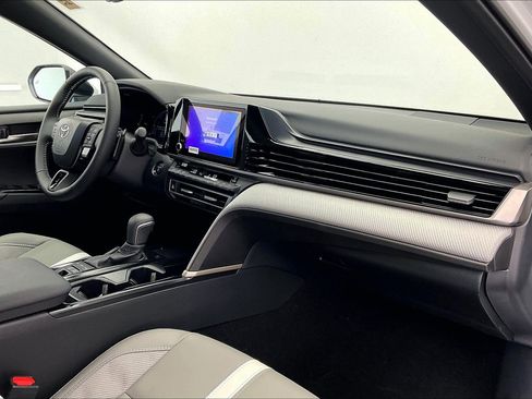 New 2026 Toyota Camry SE image 6