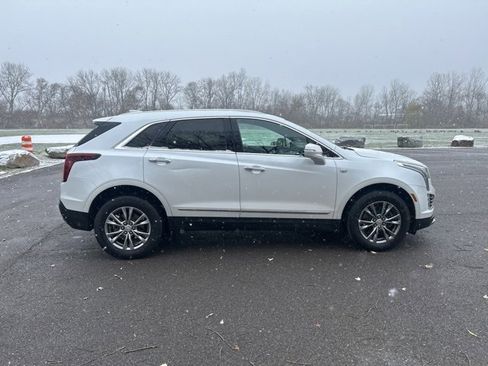 Certified 2022 Cadillac XT5 Premium Luxury image 5