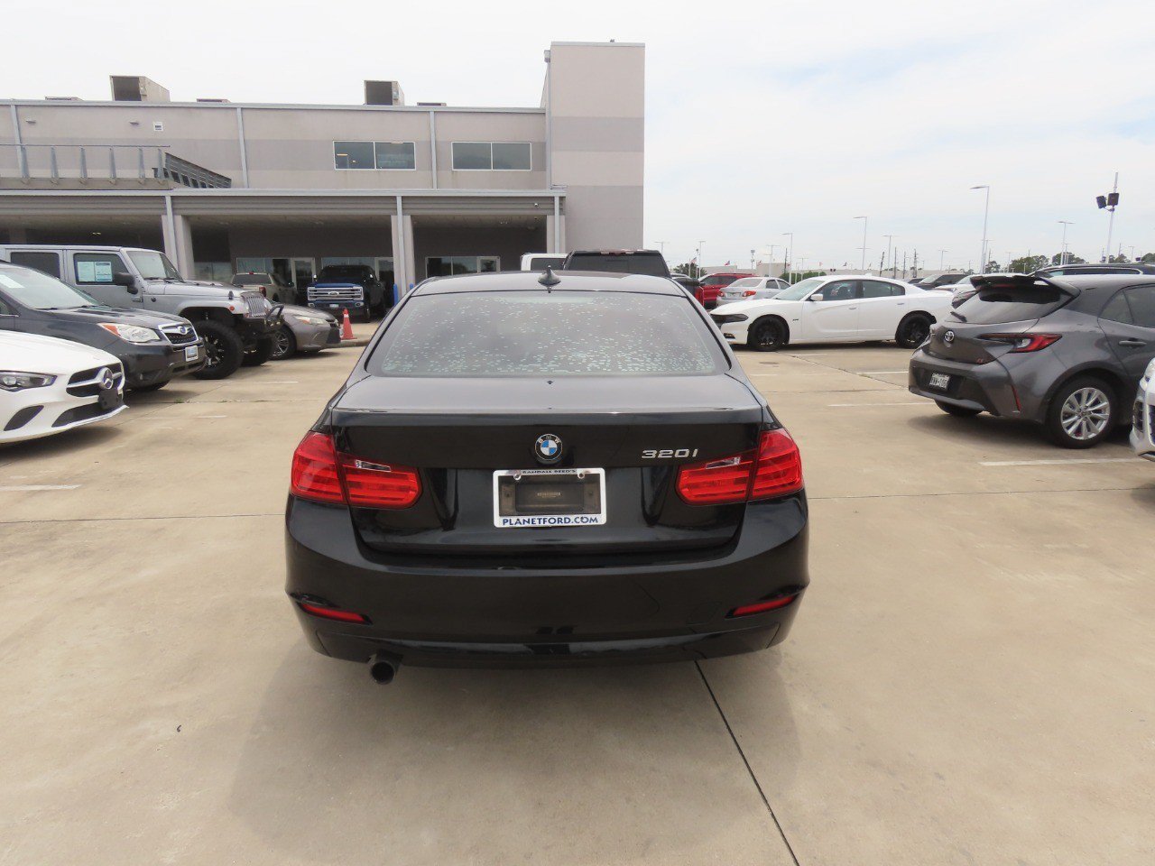 Used 2015 BMW 320i Sedan RWD image 13