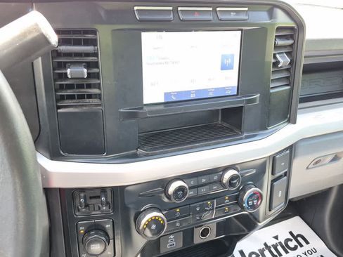 Used 2023 Ford F250 XL w/ Snow Plow/Camper Package AWD/4WD image 12