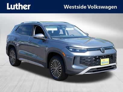 Certified 2025 Volkswagen Tiguan S w/ 18" Wheel Package