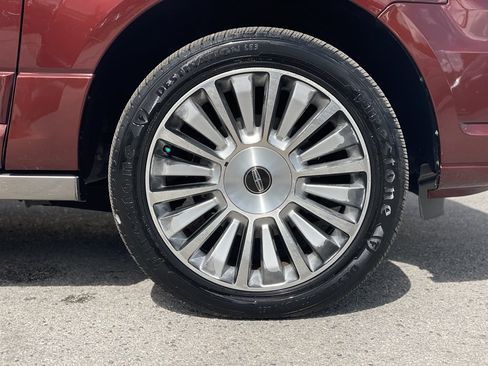 Used 2016 Lincoln Navigator L Reserve AWD/4WD image 28