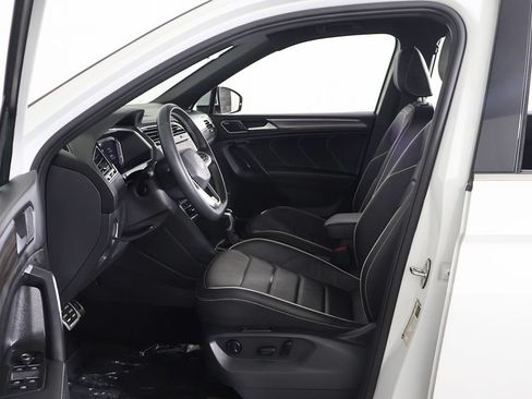 Used 2023 Volkswagen Tiguan SEL R-Line AWD/4WD image 27