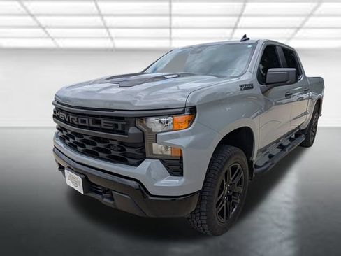 Used 2024 Chevrolet Silverado 1500 Custom Trail Boss w/ Turbomax Blackout Package AWD/4WD image 22