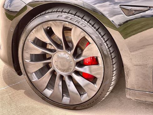 Used 2022 Tesla Model 3 Performance AWD/4WD image 9