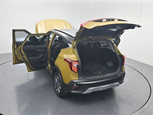 Used 2024 Kia Seltos S image 54