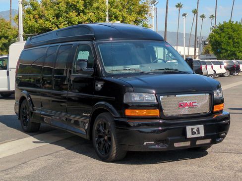 New 2025 GMC Savana 2500 Extended w/ Driver Convenience Package RWD image 74