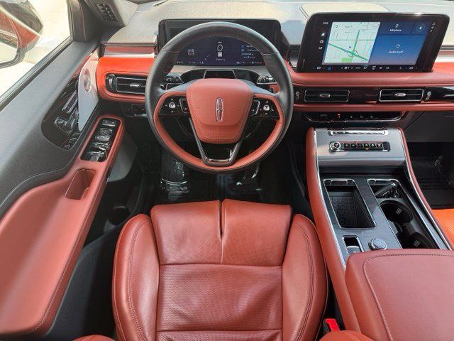 Used 2025 Lincoln Aviator Reserve w/ Equipment Group 201A AWD/4WD image 21