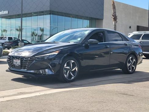 Certified 2023 Hyundai Elantra Limited FWD image 2