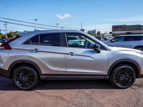 New 2026 Mitsubishi Eclipse Cross LE AWD/4WD image 4